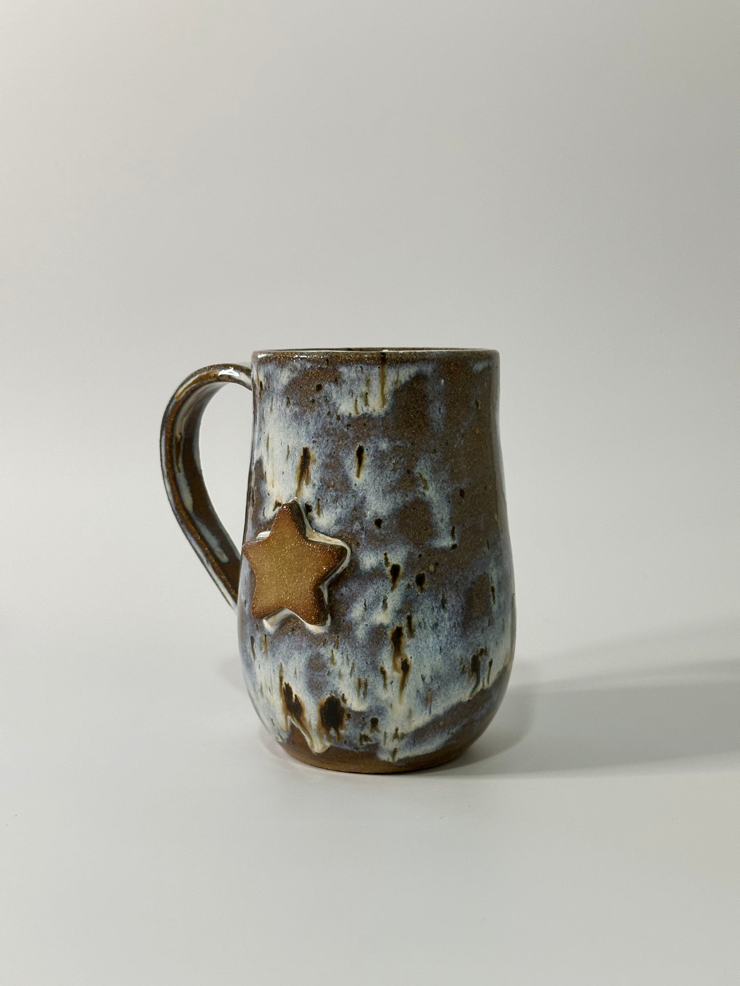 Star white flux mug