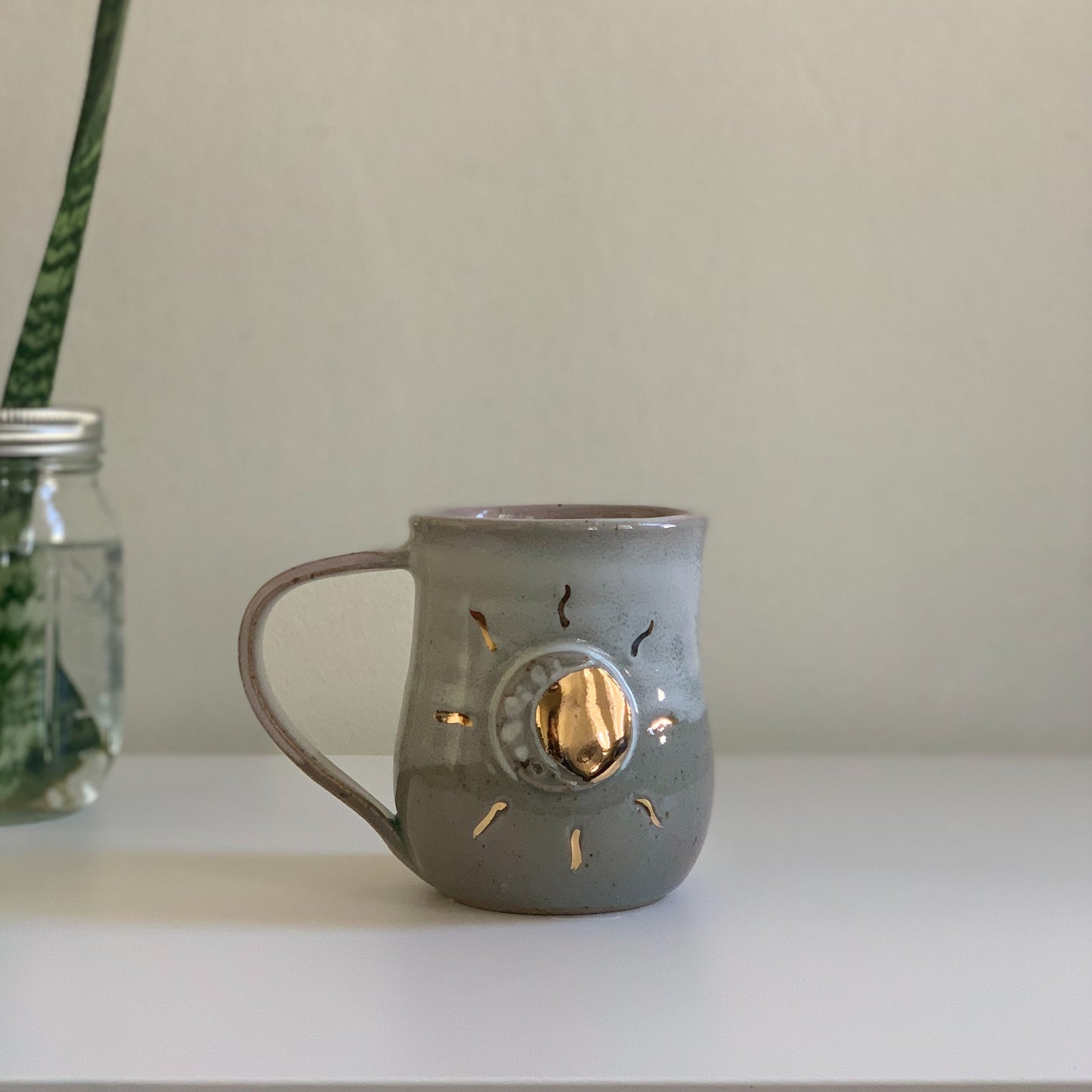 Eclipse ceramic mug gray